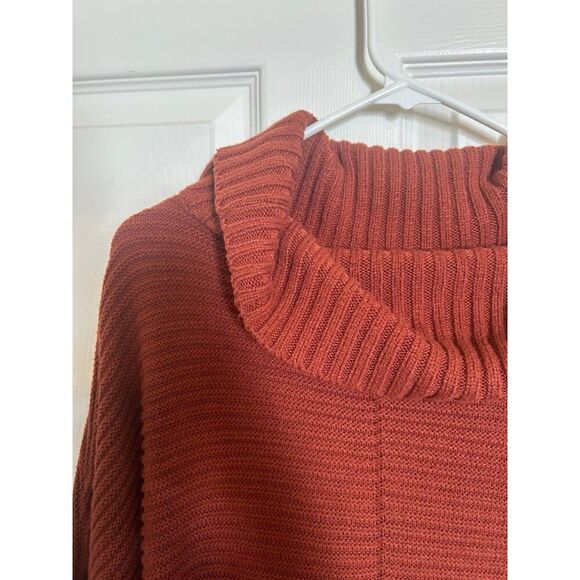 Red Turtle neck Sweater - 1XL - Picture 2 of 4